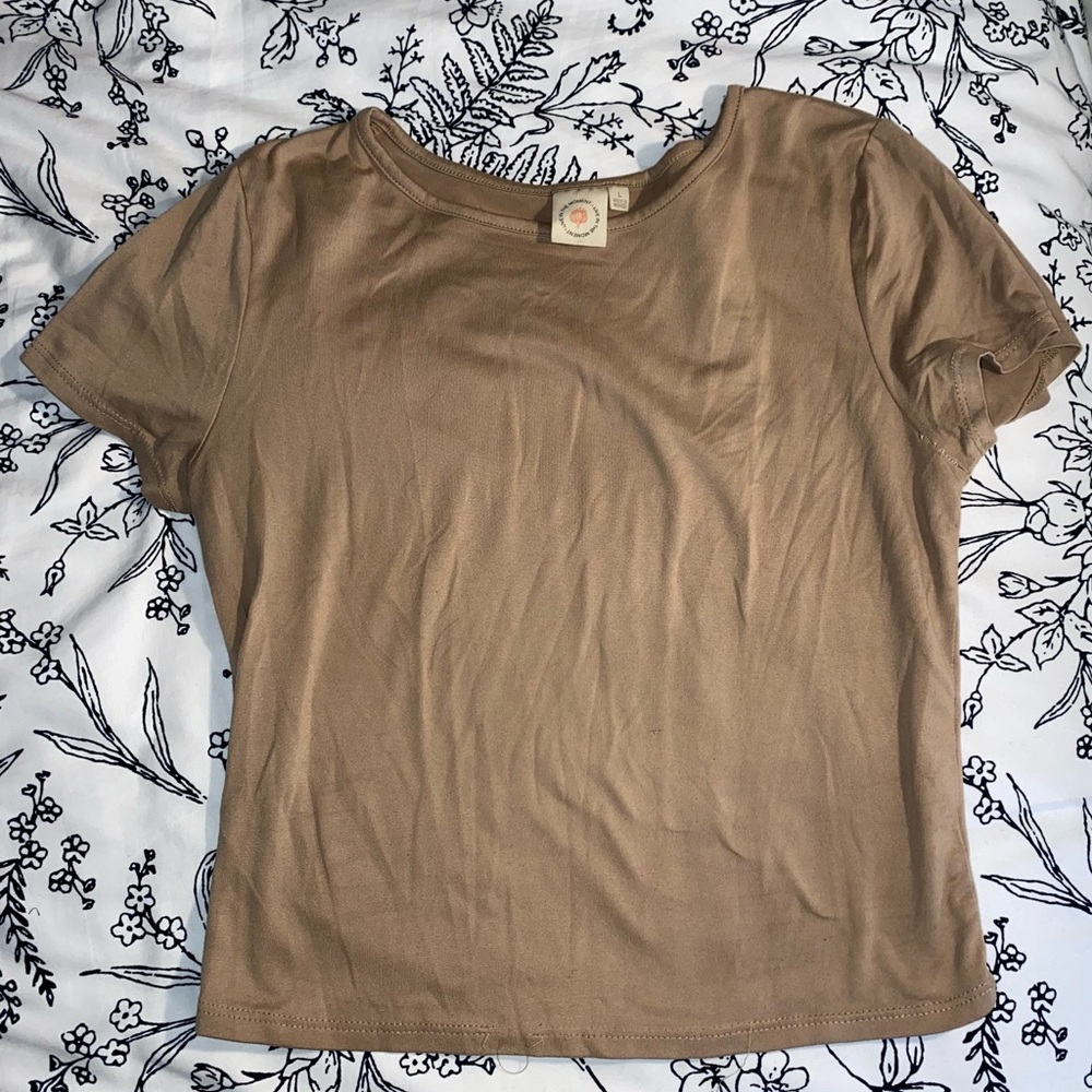 Beige baby tee